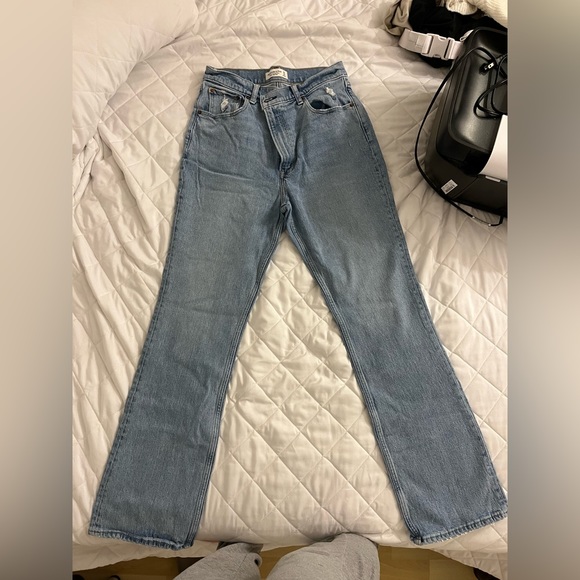Light Wash Abercrombie and Fitch Jeans - Picture 1 of 4